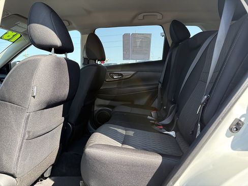 Used 2018 Nissan Rogue SV AWD/4WD image 33