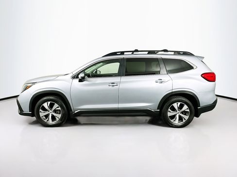 Used 2023 Subaru Ascent Premium w/ Convenience Package image 4