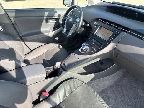 Used 2010 Toyota Prius Five FWD image 22