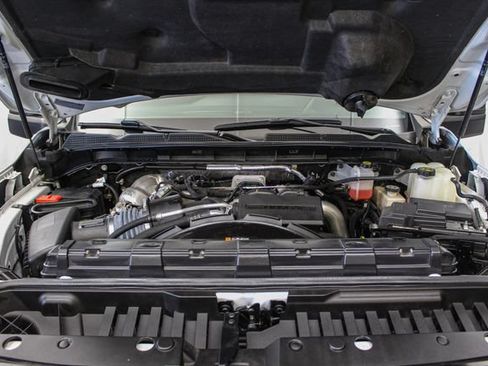 Used 2024 GMC Sierra 2500 AT4 w/ AT4 Preferred Package AWD/4WD image 34