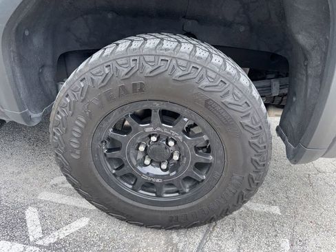 Used 2024 GMC Sierra 1500 AT4X w/ AT4X AEV Edition AWD/4WD image 6