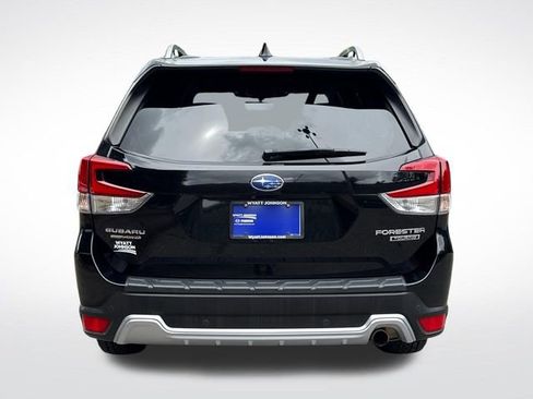 Used 2022 Subaru Forester Touring AWD/4WD image 4
