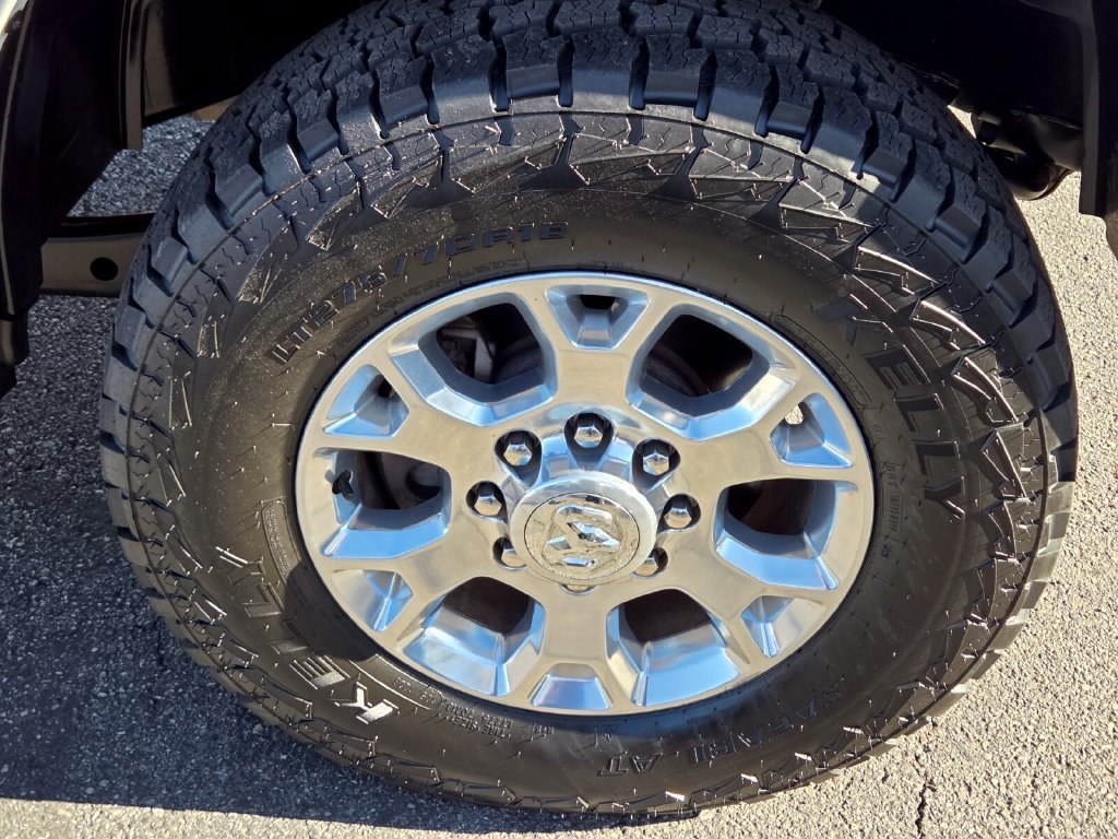 Used 2024 RAM 2500 Laramie w/ Safety Group AWD/4WD image 9