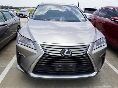 Used 2017 Lexus RX 350 FWD w/ Premium Package image 2
