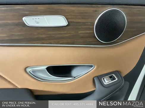 Used 2022 Mercedes-Benz GLC 300 4MATIC image 23