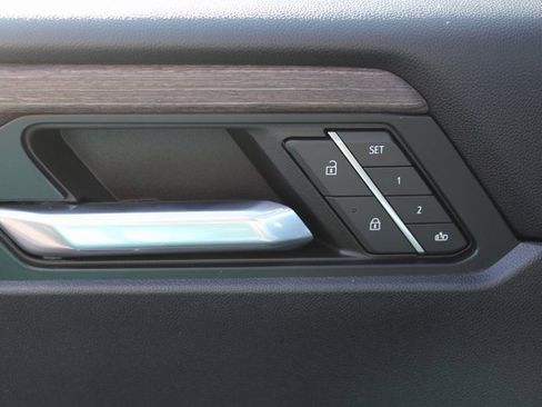 Used 2024 GMC Acadia Denali image 46