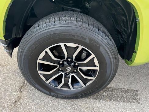 Used 2023 Toyota Tacoma TRD Sport image 8