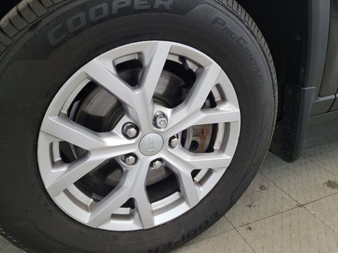 Used 2021 Jeep Grand Cherokee L Limited w/ MOPAR Finishing Package image 31