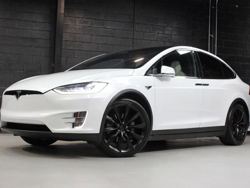 Used 2017 Tesla Model X 100D image 6