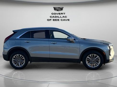 Used 2024 Cadillac XT4 Premium Luxury image 11