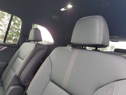 New 2026 GMC Acadia AT4 image 10