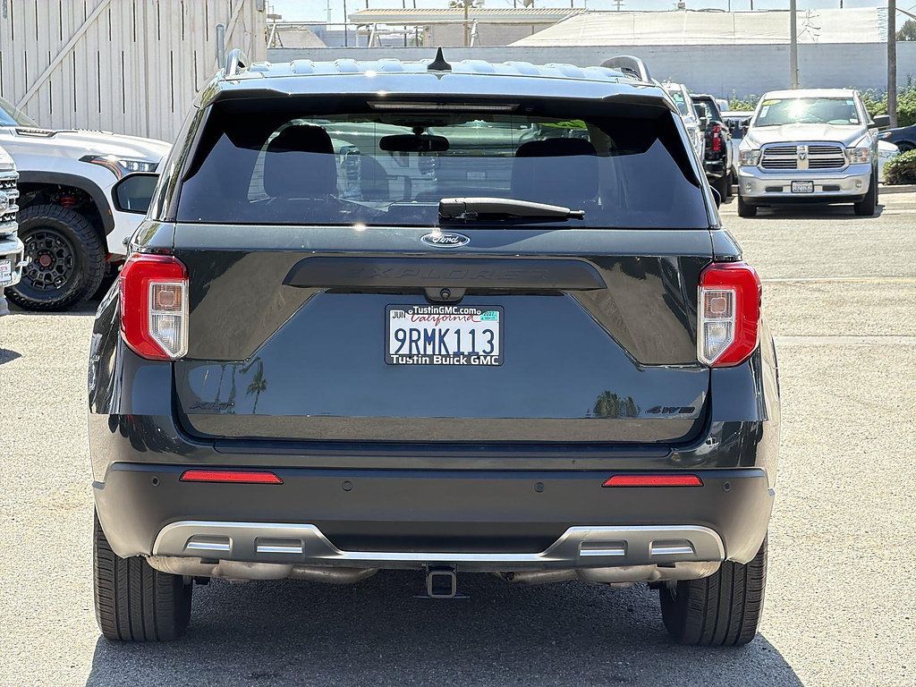 Used 2023 Ford Explorer XLT w/ Equipment Group 202A AWD/4WD image 6
