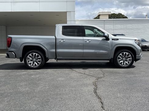 New 2026 GMC Sierra 1500 Denali image 2