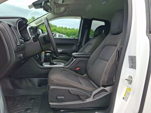 Used 2020 Chevrolet Colorado LT w/ Safety Package RWD image 13
