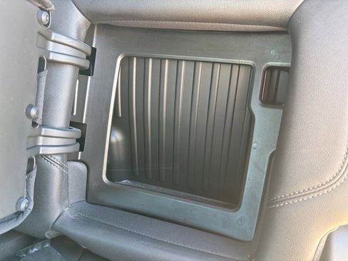 Used 2021 Chevrolet Silverado 1500 LT Trail Boss w/ Convenience Package II image 31