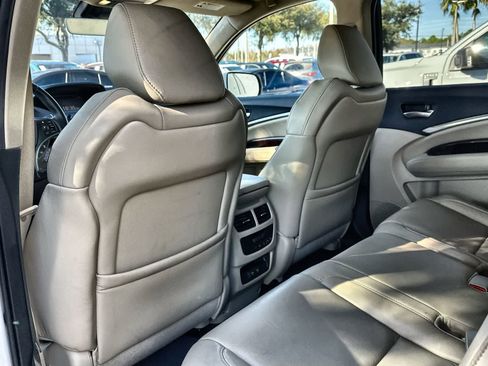 Used 2018 Acura MDX FWD w/ Technology Package image 12