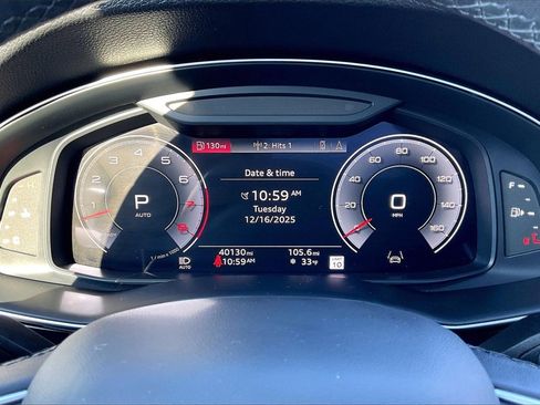 Used 2023 Audi Q7 3.0T Prestige image 13