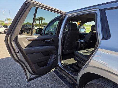 Used 2025 Chevrolet Tahoe Z71 image 15