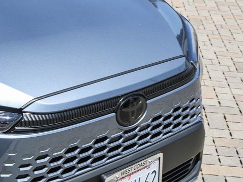 Certified 2026 Toyota Corolla Cross AWD Hybrid w/ Moonroof Package image 6