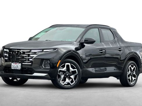 Certified 2022 Hyundai Santa Cruz Limited w/ Cargo Package image 2