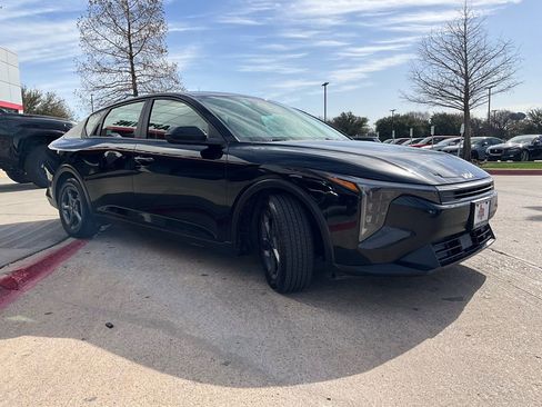 Used 2025 Kia K4 LXS image 4