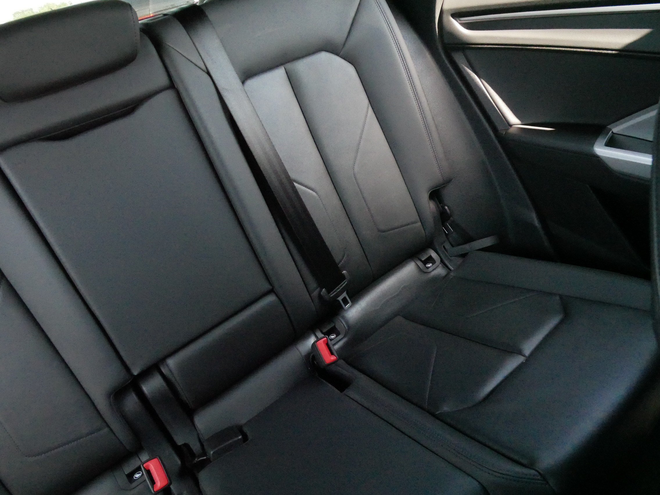 Used 2024 Audi Q3 2.0T Premium w/ Convenience Package AWD/4WD image 14