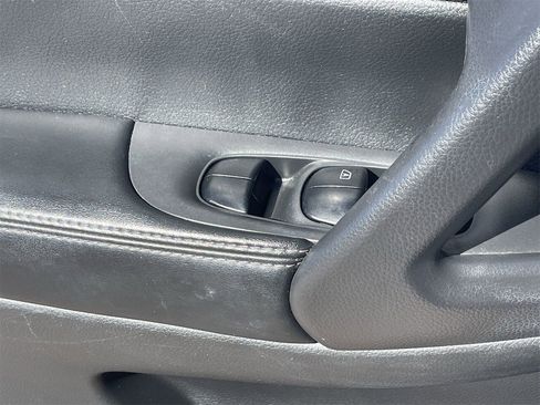 Used 2017 Nissan Rogue Sport SV image 20