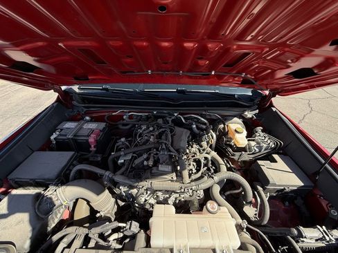 Used 2024 Toyota Tacoma TRD Off-Road image 31