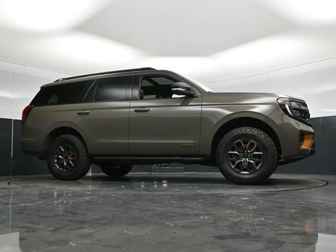 Used 2025 Ford Expedition Tremor AWD/4WD image 52