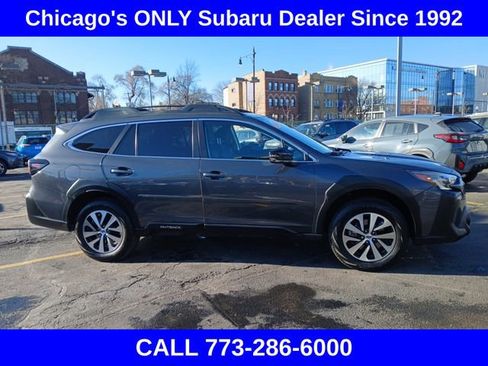 Used 2023 Subaru Outback Premium image 3