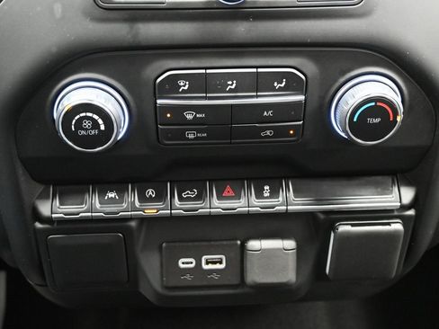 Used 2024 Chevrolet Silverado 1500 Custom image 22