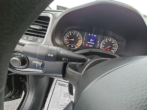 Used 2020 Jeep Renegade Sport w/ Sport Appearance Group image 25