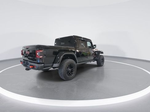 Used 2025 Jeep Gladiator Mojave image 8