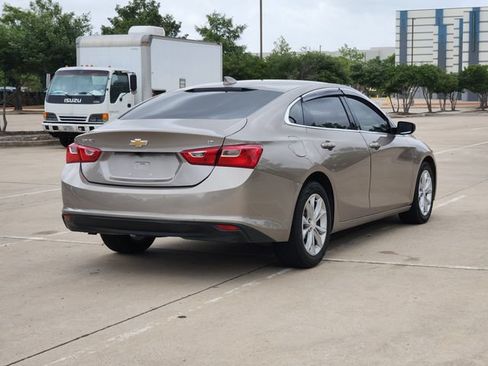 Used 2023 Chevrolet Malibu LT w/ Driver Confidence Package FWD image 5