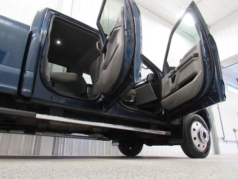 Used 2017 Ford F450 XLT w/ XLT Premium Package AWD/4WD image 22