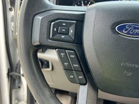 Used 2016 Ford F150 XLT image 25