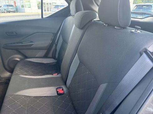 Used 2019 Nissan Kicks S FWD image 18