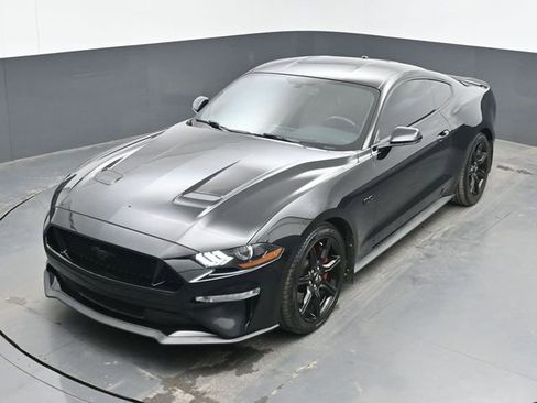 Used 2018 Ford Mustang GT Premium w/ Black Accent Package RWD image 15