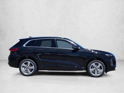 New 2026 Audi Q5 Premium AWD/4WD image 5