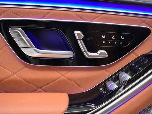 Certified 2025 Mercedes-Benz S 580 4MATIC Sedan image 17
