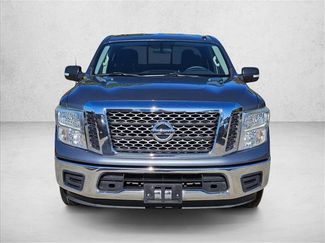 Used 2017 Nissan Titan SV video 2