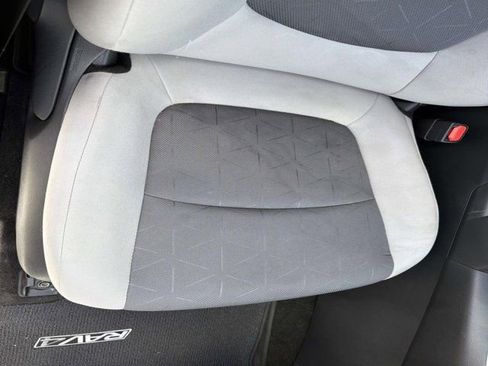 Used 2024 Toyota RAV4 XLE w/ Convenience Package FWD image 16