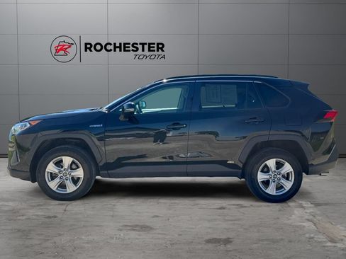 Used 2020 Toyota RAV4 XLE w/ All Weather Liner Package AWD/4WD image 2