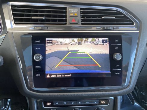 Used 2019 Volkswagen Tiguan SEL AWD/4WD image 4