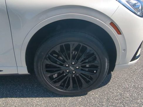 Used 2023 Lincoln Corsair Reserve w/ Equipment Group 202A AWD/4WD image 12