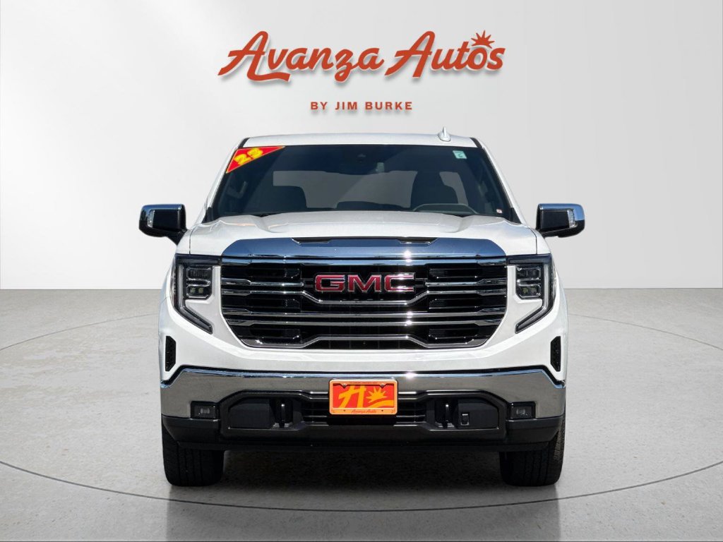 Used 2023 GMC Sierra 1500 SLT w/ SLT Premium Package AWD/4WD image 8