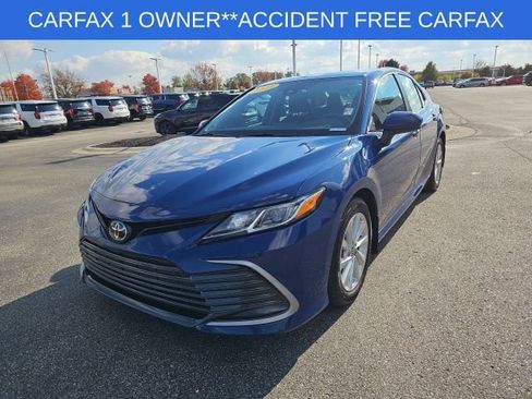 Used 2023 Toyota Camry LE image 6