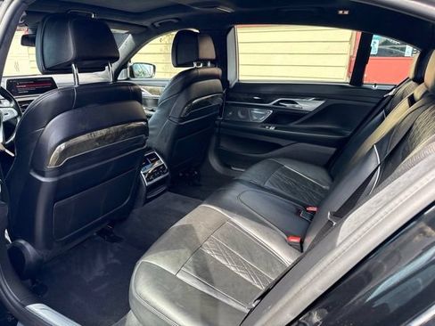 Used 2019 BMW 750i xDrive w/ Executive Package AWD/4WD image 15