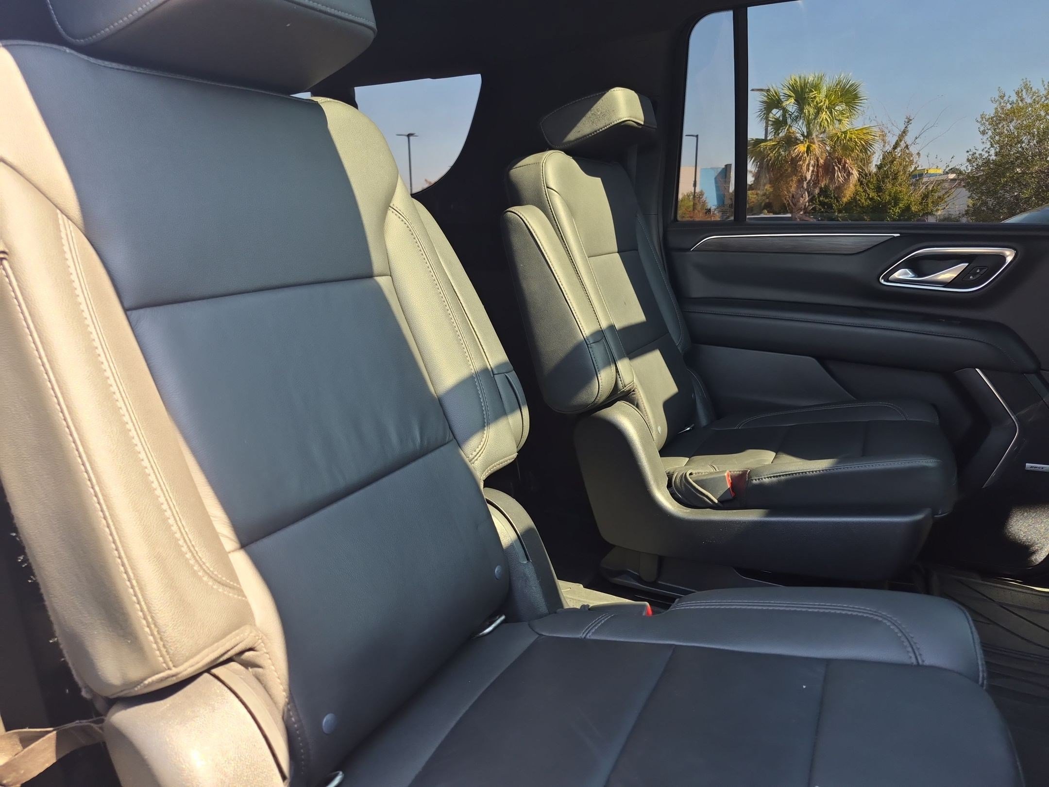 Used 2022 Chevrolet Suburban Z71 w/ Off-Road Capability Package AWD/4WD image 35