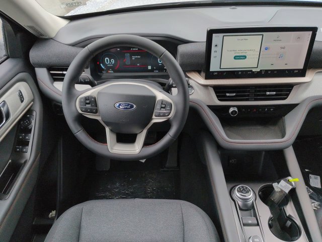 New 2026 Ford Explorer Active RWD image 16